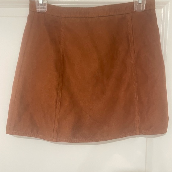 La Hearts Rust Mini Skirt with Button Accents - Picture 3 of 4